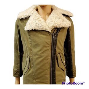 $195 Converse women's XS Olive green military faux fur trim NWT